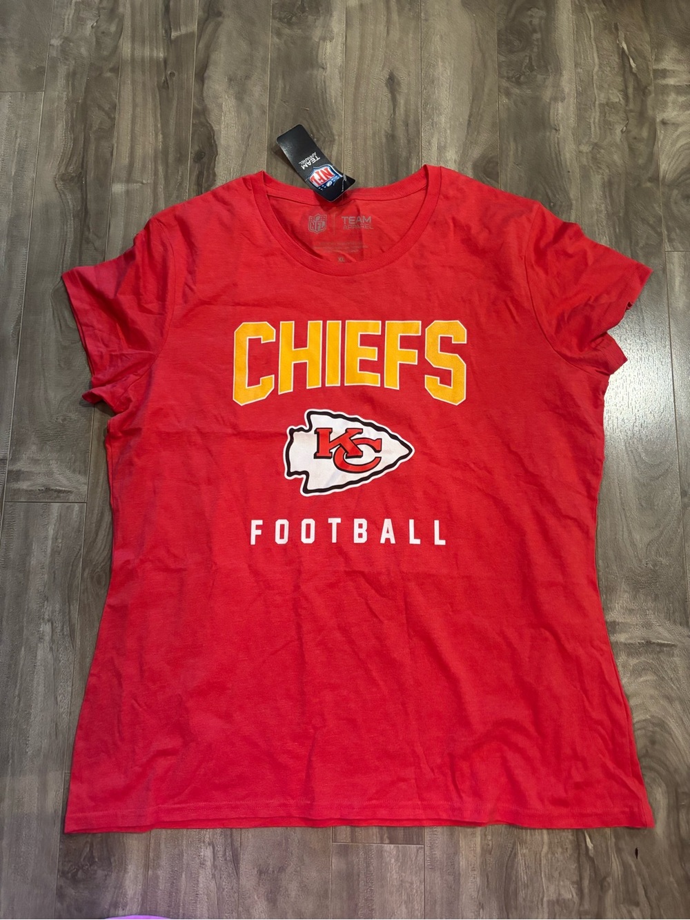 NFL Women's Red Chiefs Graphic Tee with Yellow Lettering